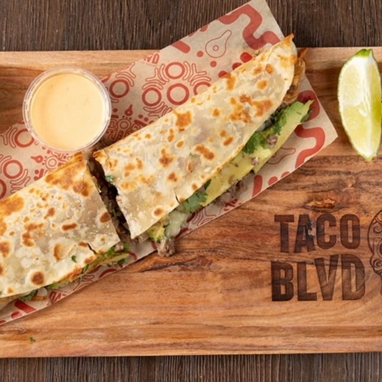Bacon and Eggs: A Breakfast Taco Delight
